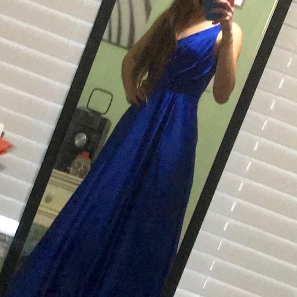 Royal Blue David’s Bridal Dress - Picture 4 of 4